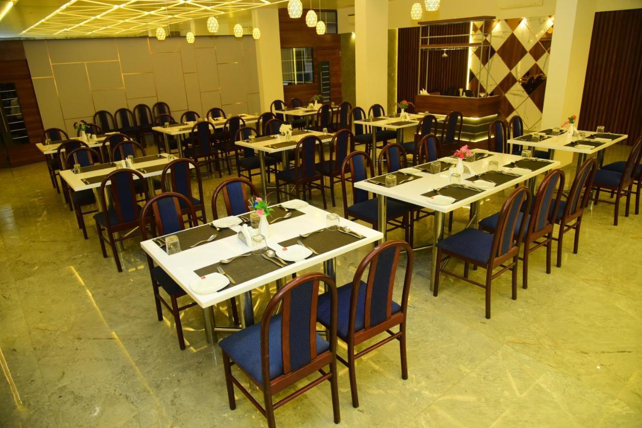 Lion Lords Inn Rajula Экстерьер фото